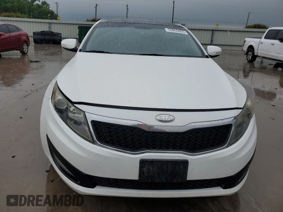 2013 Kia Optima EX z VIN 5XXGN4A75DG229393, wystawiony jako Copart lot #55855855 z przebiegiem 160 037 mil mil oraz Szkoda całkowita • Salvage title. Historia ofert i sprzedaży dostępna na DreamBid. Obrazek 5.