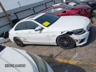 2019 Mercedes-Benz C 300 с VIN 55SWF8DB0KU308453, выставлен на аукционе IAAI как лот 42018308 с пробегом 43 850 миль миль и . История ставок и продаж доступна на DreamBid. Изображение 13.