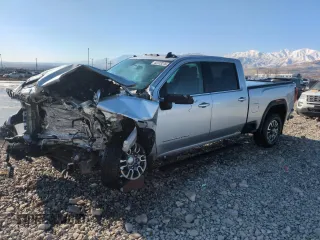 2023 GMC Sierra 2500HD SLE z VIN 1GT49MEY6PF102472, wystawiony jako Copart lot #42373275 z przebiegiem 86 025 mil mil oraz Szkoda całkowita • Salvage title. Historia ofert i sprzedaży dostępna na DreamBid. Obrazek 1.