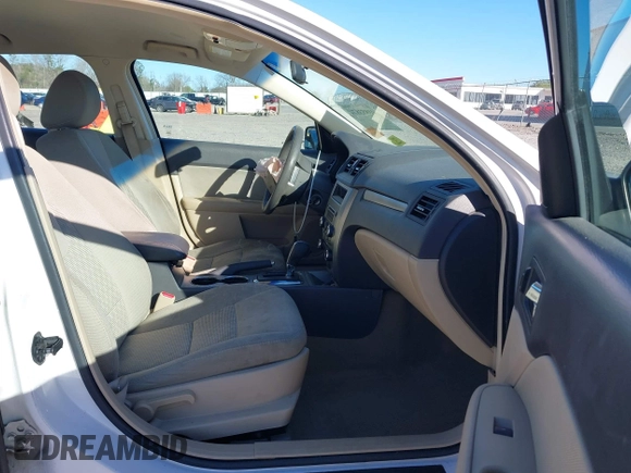 2011 Ford Fusion SE with VIN 3FAHP0HG3BR289870, listed as a IAAI auction lot 41853874 with 149,881 mi miles. Bid and sale history available at carsss.com. Image 5.