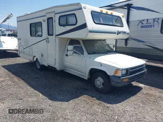 1992 Toyota Pickup z VIN JT5VN94T6N0025472, wystawiony jako IAAI lot #42443902 z przebiegiem 74 752 mil mil oraz . Historia ofert i sprzedaży dostępna na DreamBid. Obrazek 1.