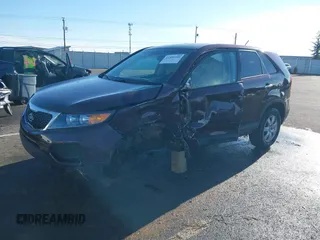2013 Kia Sorento LX with VIN 5XYKTCA6XDG359148, listed as a IAAI auction lot 41385260 with 112,912 mi miles. Bid and sale history available at carsss.com. Image 20.