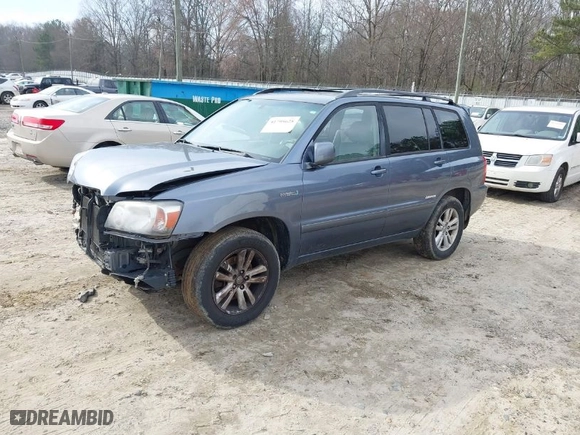 2006 Toyota Highlander Hybrid with VIN JTEEW21A360023378, listed as a IAAI auction lot 41795628 with 301,454 mi miles. Bid and sale history available at carsss.com. Image 2.