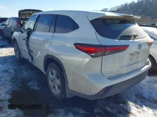 2020 Toyota Highlander LE with VIN 5TDBZRBH5LS511758, listed as a IAAI auction lot 41432586 with 76,214 mi miles and . Bid and sale history available at DreamBid. Image 3.