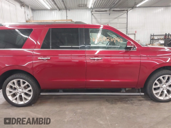 2018 Ford Expedition Max Limited z VIN 1FMJK2AT7JEA59470, wystawiony jako IAAI lot #42426840 z przebiegiem 109 778 mil mil oraz . Historia ofert i sprzedaży dostępna na DreamBid. Obrazek 14.