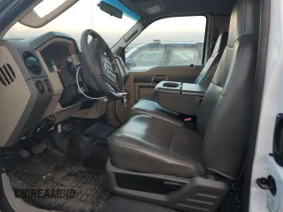 2010 Ford F-250 XL z VIN 1FTSX2B59AEA46522, wystawiony jako Copart lot #82400814 z przebiegiem 152 220 mil mil oraz Szkody całkowita. Historia ofert i sprzedaży dostępna na DreamBid. Obrazek 7.