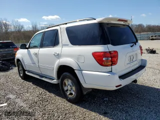 2001 Toyota Sequoia Limited with VIN 5TDBT48A51S000739, listed as a Copart auction lot 50018255 with 290,977 mi miles and Non Repairable. Bid and sale history available at carsss.com. Image 2.
