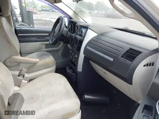 2010 Dodge Grand Caravan SE with VIN 2D4RN4DE5AR490306, listed as a IAAI auction lot 41944376 with 127,107 mi miles. Bid and sale history available at carsss.com. Image 5.
