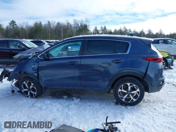 2020 Kia Sportage LX with VIN KNDPMCAC7L7835859, listed as a IAAI auction lot 41631071 with 52,438 mi miles and . Bid and sale history available at carsss.com. Image 15.