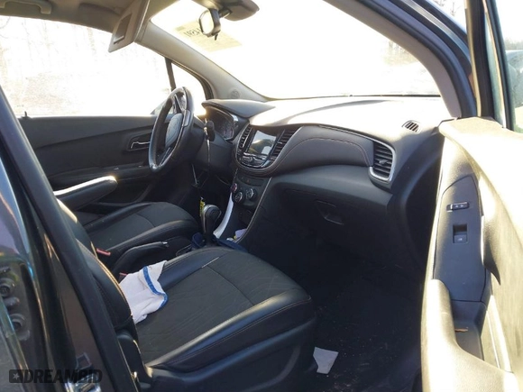 2018 Chevrolet Trax LT with VIN KL7CJLSB2JB615825, listed as a IAAI auction lot 41314591 with 142,064 mi miles. Bid and sale history available at carsss.com. Image 5.