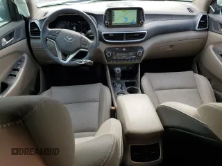 2020 Hyundai Tucson SEL с VIN KM8J3CAL8LU262265, выставлен на аукционе Copart как лот 50240575 с пробегом 17 084 миль миль и Списание • Salvage title. История ставок и продаж доступна на DreamBid. Изображение 8.
