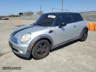 2009 MINI Cooper Hardtop with VIN WMWMF33579TU72374, listed as a Copart auction lot 50092815 with 127,140 mi miles and Salvage Title. Bid and sale history available at carsss.com. Image 1.
