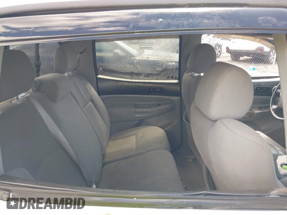 2006 Toyota Tacoma z VIN 5TELU42N56Z234046, wystawiony jako IAAI lot #42197128 z przebiegiem 143 715 mil mil oraz . Historia ofert i sprzedaży dostępna na DreamBid. Obrazek 8.