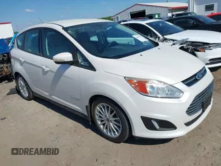 2013 Ford C-Max SE z VIN 1FADP5AU6DL524825, wystawiony jako IAAI lot #42048607 z przebiegiem 83 656 mil mil oraz . Historia ofert i sprzedaży dostępna na DreamBid. Obrazek 1.