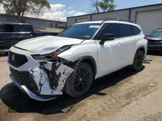 2023 Toyota Highlander L with VIN 5TDKDRAHXPS022049, listed as a Copart auction lot 58797895 with 30,301 mi miles and Salvage title. Bid and sale history available at DreamBid. Image 1.