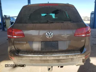 2012 Volkswagen Touareg Exec with VIN WVGEF9BP8CD008665, listed as a Copart auction lot 84611354 with 103,090 mi miles and Salvage Title. Bid and sale history available at DreamBid. Image 6.