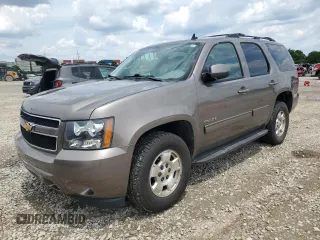 2013 Chevrolet Tahoe LT z VIN 1GNSKBE08DR108589, wystawiony jako Copart lot #60191675 z przebiegiem 221 595 mil mil oraz Szkoda całkowita • Salvage title. Historia ofert i sprzedaży dostępna na DreamBid. Obrazek 1.