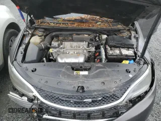 2016 Chrysler 200 Limited z VIN 1C3CCCAB5GN157482, wystawiony jako Copart lot #79515284 z przebiegiem 104 325 mil mil oraz Szkoda całkowita • Salvage title. Historia ofert i sprzedaży dostępna na DreamBid. Obrazek 11.