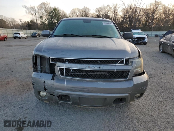 2007 Chevrolet Suburban LT z VIN 1GNFK163X7R411642, wystawiony jako Copart lot #48594595 z przebiegiem 233 733 mil mil oraz Szkoda całkowita • Salvage title. Historia ofert i sprzedaży dostępna na DreamBid. Obrazek 5.