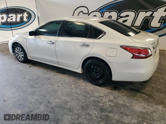 2014 Nissan Altima 2.5 S with VIN 1N4AL3AP4EN362390, listed as a Copart auction lot 52136585 with 147,004 mi miles and Clean Title. Bid and sale history available at carsss.com. Image 2.