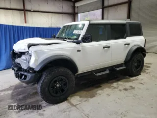 2023 Ford Bronco with VIN 1FMEE5DP7PLB56777, listed as a Copart auction lot 42770875 with 33,268 mi miles and Salvage Title. Bid and sale history available at carsss.com. Image 1.