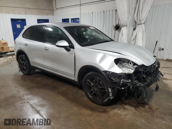 2014 Porsche Cayenne с VIN WP1AA2A21ELA00526, выставлен на аукционе Copart как лот 54238525 с пробегом 101 437 миль миль и Списание • Salvage title. История ставок и продаж доступна на DreamBid. Изображение 4.