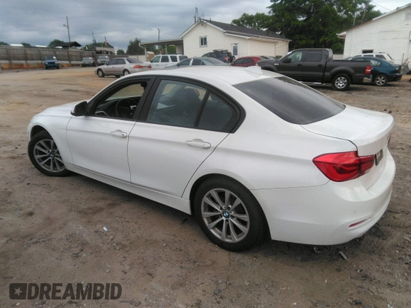 2018 BMW 3 Series 320i with VIN WBA8E1G57JNU91633, listed as a IAAI auction lot 42065119 with 55,062 mi miles. Bid and sale history available at carsss.com. Image 3.