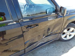 2016 Jeep Patriot High Altitude with VIN 1C4NJPFA0GD792326, listed as a IAAI auction lot 41792035 with 70,977 mi miles and . Bid and sale history available at carsss.com. Image 6.