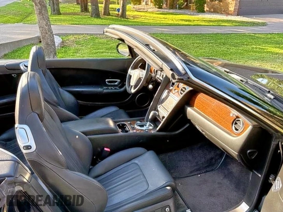 2014 Bentley Continental GT V8 с VIN SCBGT3ZAXEC091743, выставлен на аукционе Copart как лот 62013135 с пробегом 31 671 миль миль и Чистый • Clean title. История ставок и продаж доступна на DreamBid. Изображение 5.
