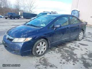 2009 Honda Civic Sdn LX with VIN 2HGFA16509H530382, listed as a IAAI auction lot 41279292 with 282,117 mi miles. Bid and sale history available at carsss.com. Image 2.