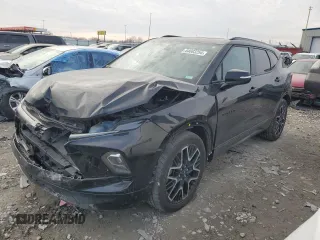 2024 Chevrolet Blazer RS z VIN 3GNKBKRS1RS152255, wystawiony jako Copart lot #84683254 z przebiegiem 40 455 mil mil oraz Szkody całkowita. Historia ofert i sprzedaży dostępna na DreamBid. Obrazek 1.