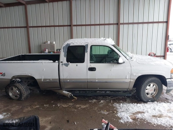 2002 GMC Sierra 1500 SLE with VIN 2GTEK19T721117956, listed as a IAAI auction lot 41290038 with 173,440 mi miles. Bid and sale history available at carsss.com. Image 13.