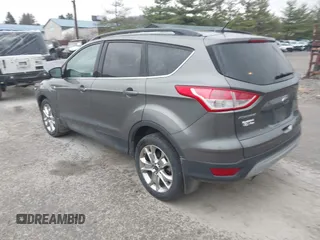 2014 Ford Escape SE with VIN 1FMCU9G9XEUB25240, listed as a IAAI auction lot 41936183 with 60,389 mi miles. Bid and sale history available at carsss.com. Image 3.
