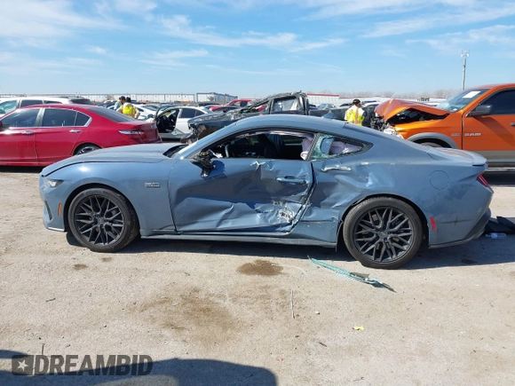 2024 Ford Mustang GT with VIN 1FA6P8CF0R5421629, listed as a IAAI auction lot 41642393 with 18,478 mi miles and . Bid and sale history available at DreamBid. Image 14.