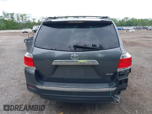 2011 Toyota Highlander z VIN 5TDBK3EH3BS085242, wystawiony jako IAAI lot #42325191 z przebiegiem 200 001 mil mil oraz . Historia ofert i sprzedaży dostępna na DreamBid. Obrazek 16.