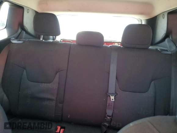 2016 Jeep Renegade Latitude z VIN ZACCJABT4GPC49204, wystawiony jako Copart lot #53320035 z przebiegiem 142 521 mil mil oraz Szkoda całkowita • Salvage title. Historia ofert i sprzedaży dostępna na DreamBid. Obrazek 10.