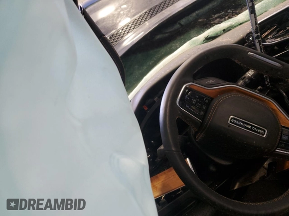 2024 Jeep Grand Wagoneer Series III with VIN 1C4SJVGP2RS111656, listed as a Copart auction lot 49726805 with Not provided miles and Non repairable. Bid and sale history available at DreamBid. Image 9.