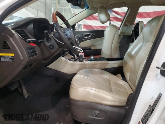 2015 Kia K900 Premium z VIN KNALU4D45F6025114, wystawiony jako Copart lot #56259234 z przebiegiem 144 253 mil mil oraz Szkoda całkowita • Salvage title. Historia ofert i sprzedaży dostępna na DreamBid. Obrazek 7.