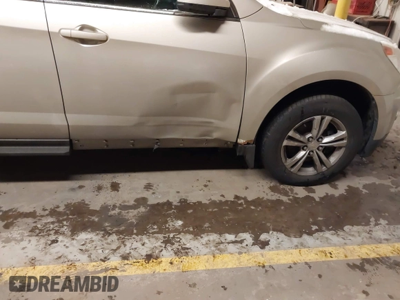 2015 Chevrolet Equinox LT with VIN 2GNFLGEK5F6186808, listed as a IAAI auction lot 41384355 with 182,599 mi miles. Bid and sale history available at carsss.com. Image 6.
