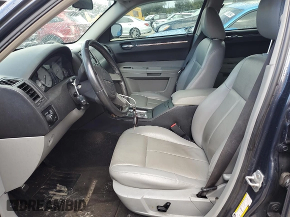2007 Chrysler 300 Limited with VIN 2C3KK53G97H771740, listed as a Copart auction lot 79426564 with 132,823 mi miles and Salvage Title. Bid and sale history available at carsss.com. Image 7.
