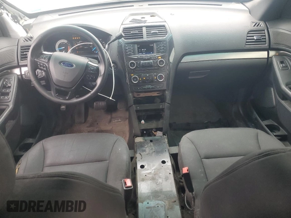 2017 Ford Police Interceptor Utility z VIN 1FM5K8AR6HGC63457, wystawiony jako Copart lot #55322445 z przebiegiem 136 618 mil mil oraz Szkody całkowita. Historia ofert i sprzedaży dostępna na DreamBid. Obrazek 8.