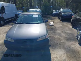 1997 Toyota Camry LE z VIN 4T1BG22K1VU101106, wystawiony jako IAAI lot #42065420 z przebiegiem 121 457 mil mil oraz . Historia ofert i sprzedaży dostępna na DreamBid. Obrazek 12.