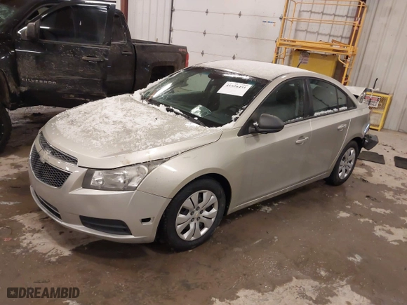 2013 Chevrolet Cruze LS with VIN 1G1PA5SH9D7224482, listed as a IAAI auction lot 41526451 with 243,367 mi miles. Bid and sale history available at carsss.com. Image 16.