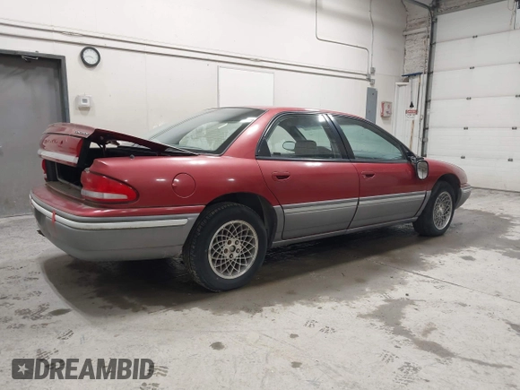 1993 Chrysler Concorde z VIN 2C3EL56F4PH641913, wystawiony jako IAAI lot #42233404 z przebiegiem 107 442 mil mil oraz . Historia ofert i sprzedaży dostępna na DreamBid. Obrazek 4.