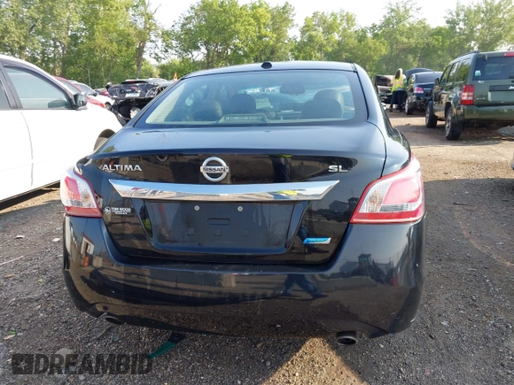 2013 Nissan Altima SL with VIN 1N4AL3AP5DC228885, listed as a IAAI auction lot 42388846 with 113,058 mi miles and . Bid and sale history available at DreamBid. Image 17.