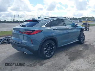 2023 Infiniti QX55 Luxe z VIN 3PCAJ5JRXPF117396, wystawiony jako IAAI lot #41672269 z przebiegiem 9 708 mil mil oraz . Historia ofert i sprzedaży dostępna na DreamBid. Obrazek 4.