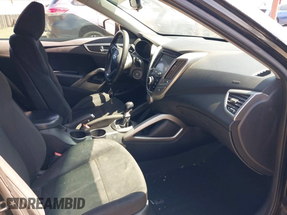 2013 Hyundai Veloster w/Black Int with VIN KMHTC6AD4DU151409, listed as a IAAI auction lot 42639582 with 283,208 mi miles and . Bid and sale history available at DreamBid. Image 5.