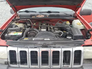1998 Jeep Grand Cherokee Laredo with VIN 1J4GZ58S6WC104114, listed as a Copart auction lot 84232604 with 0 mi miles and Salvage Title. Bid and sale history available at carsss.com. Image 13.