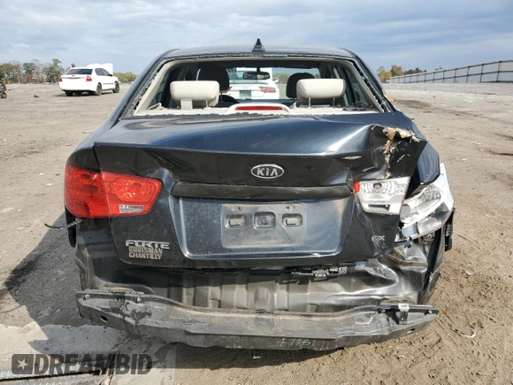 2012 Kia Forte EX with VIN KNAFU4A29C5635566, listed as a Copart auction lot 41464095 with 178,100 mi miles and Non Repairable. Bid and sale history available at carsss.com. Image 12.