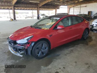 2022 Tesla Model 3 z VIN 5YJ3E1EA2NF290918, wystawiony jako Copart lot #55359185 z przebiegiem 136 488 mil mil oraz Czysty tytuł • Clean title. Historia ofert i sprzedaży dostępna na DreamBid. Obrazek 1.